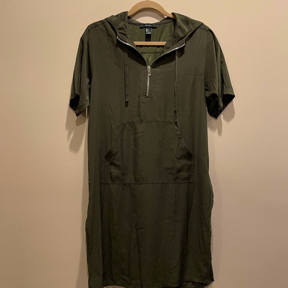 Forever 21 Hooded Quarter Zip Dress